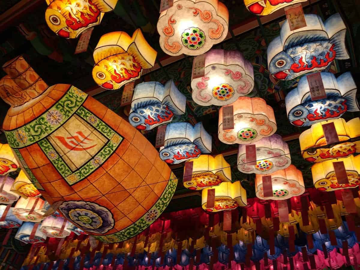 Lanterns at Jogyesa.